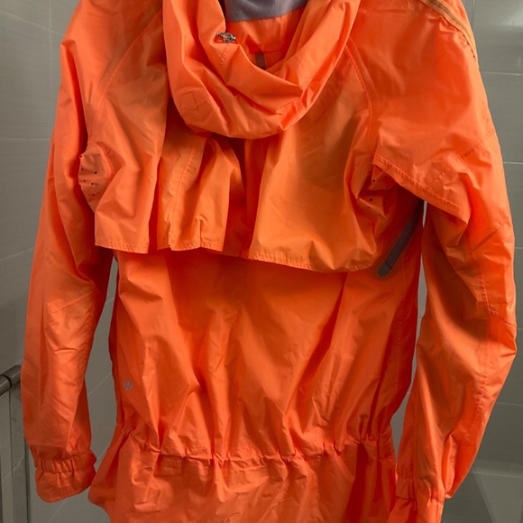 Lululemon Athletica Rain Jacket - Picture 4 of 8
